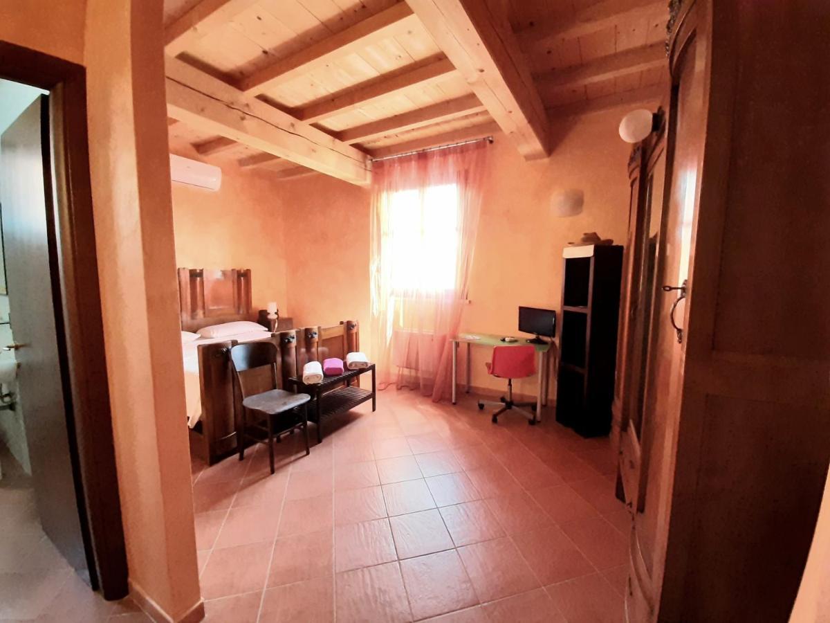 Agriturismo Il Sole Villa Rivarolo del Re ed Uniti Exterior photo